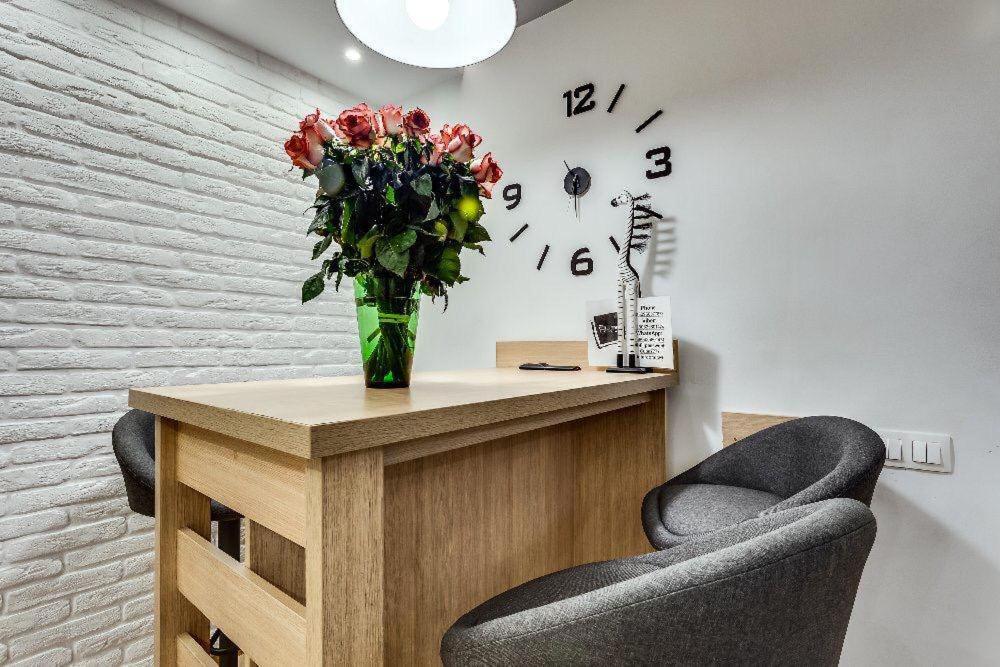 The Cube Rooms Львов Экстерьер фото